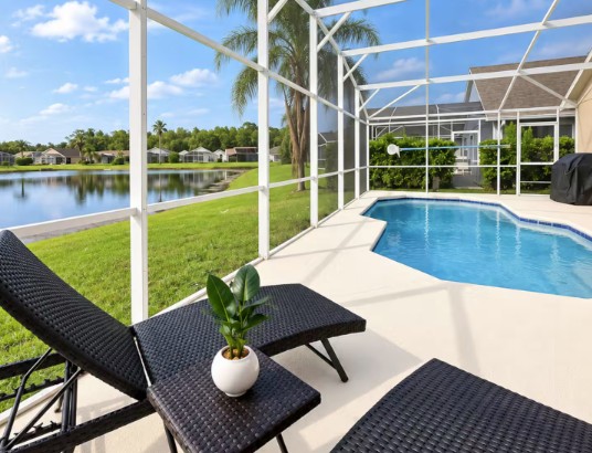 Lakeview 15 Min to Disney Pool Home 4BR/3BA
